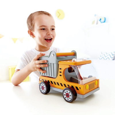 HAPE Деревянная игрушка машинка - грузовик "Самосвал на стройке" E3013_HP